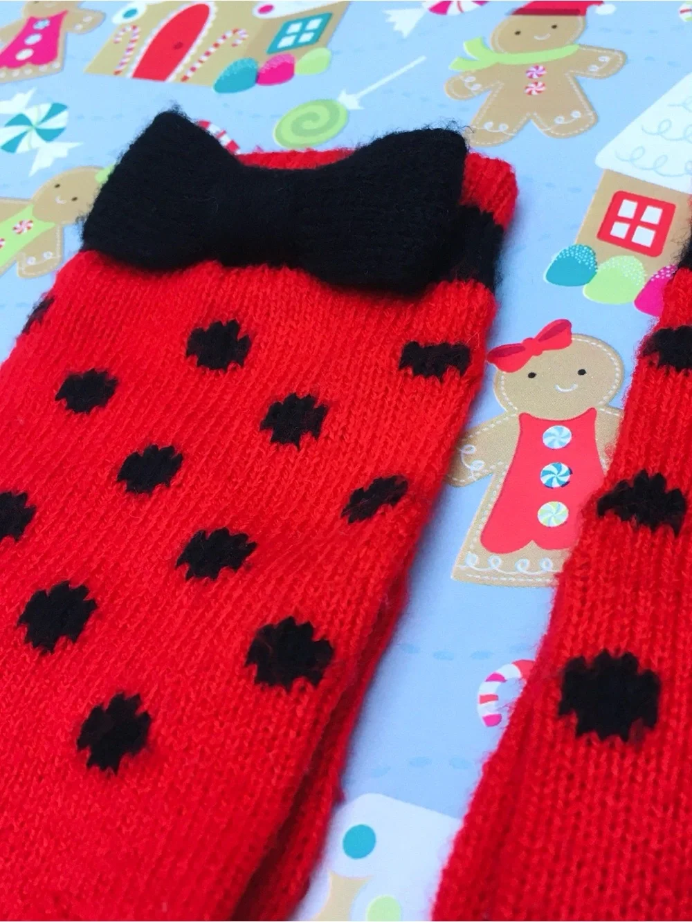 Disney ❉ Minnie Mouse Inspired Red & Black Bow Polka Dot Gloves
